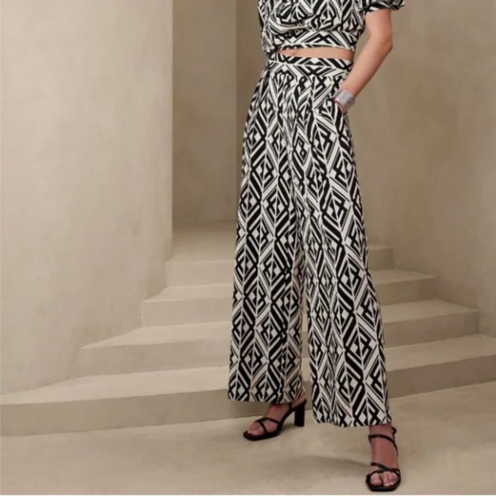 Banana Republic Black & White Pattern Pleated Wide-Leg Pant Sz 2 New w Tags NWT